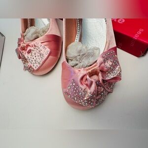 Girls SZ~2*PINK*Satin Dress Shoes*EUC!
